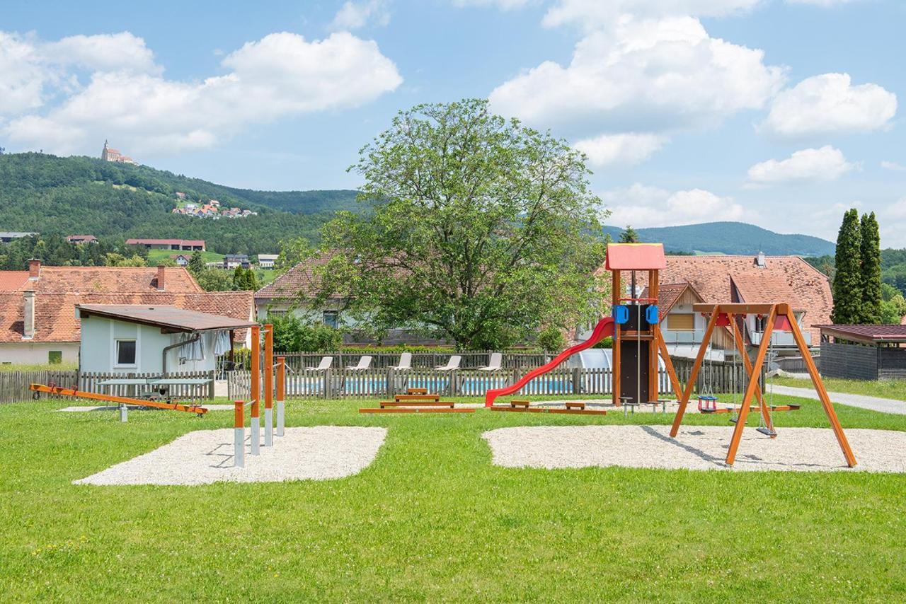 Pension Caecilia Poellau Exterior photo